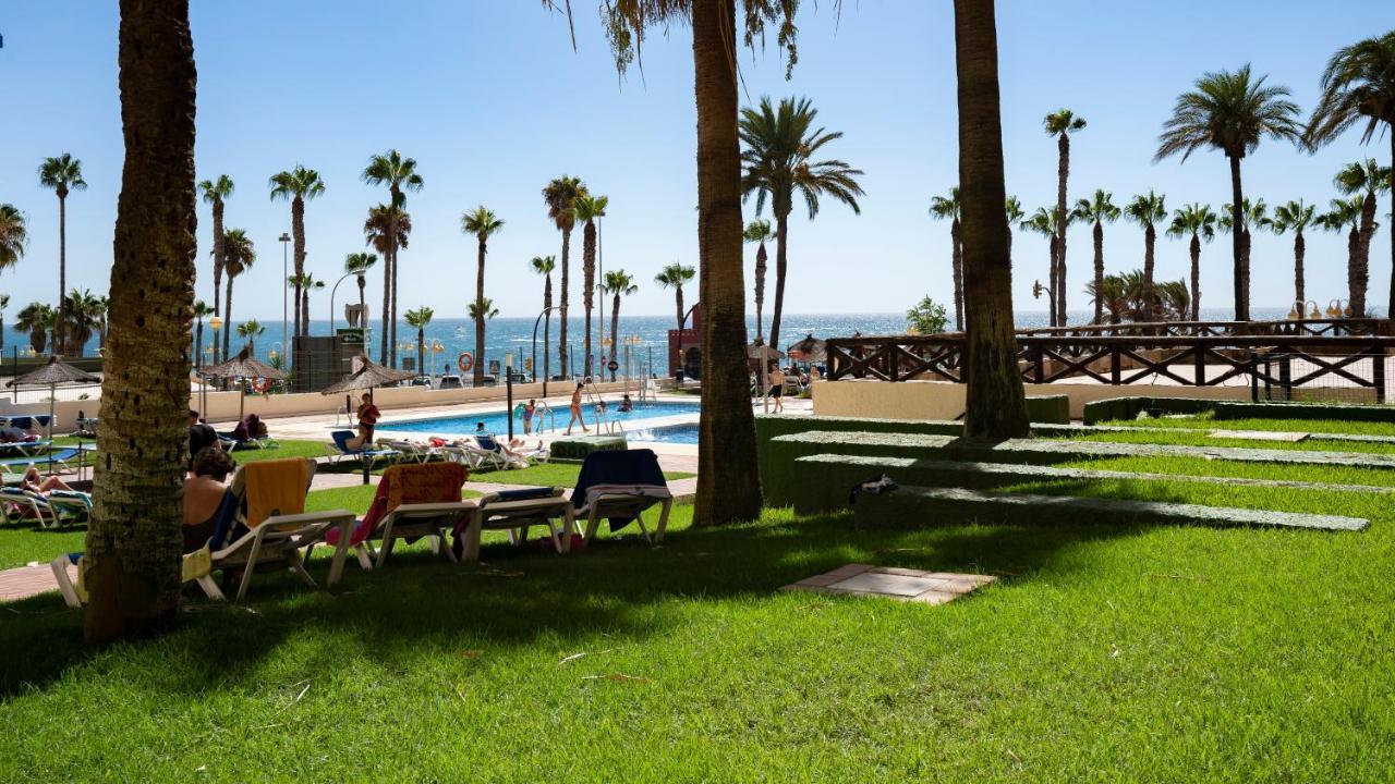 Aloha Apartamentos. Primera línea de playa. Vista al mar. Benalmádena Exterior foto